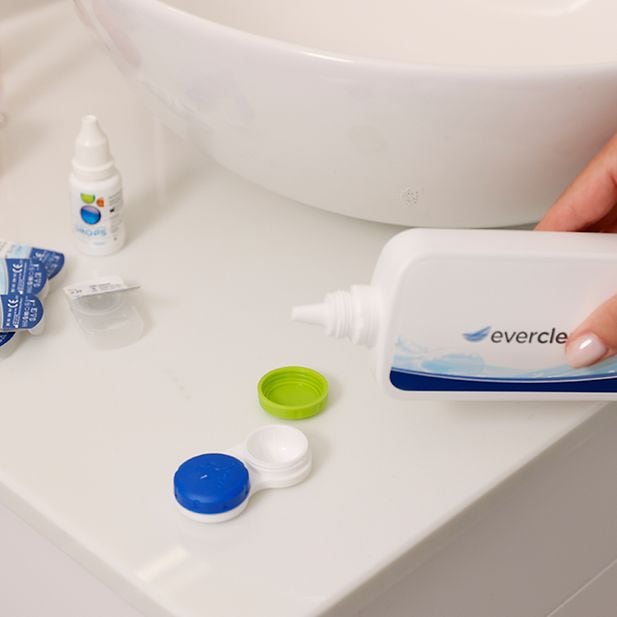 Contact_lenses_cause_eyesight_deteriorate_row_4