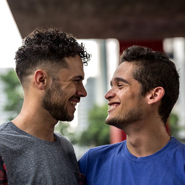 Love_at_first_sight_row_3