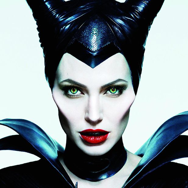 Celebrities_who_wear_coloured_contact_lenses_row_7