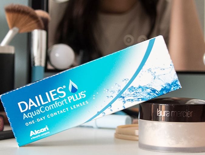 Contact_lenses_and_makeup_row_1