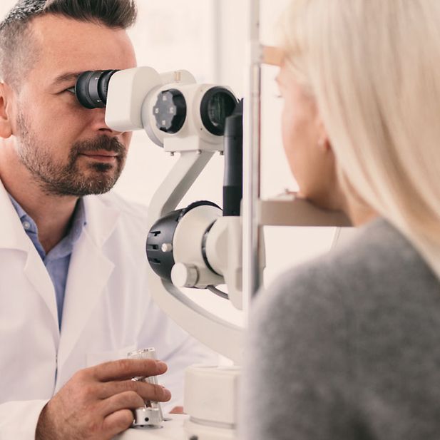 Wearing_contact_lenses_for_the_first_time_row_4