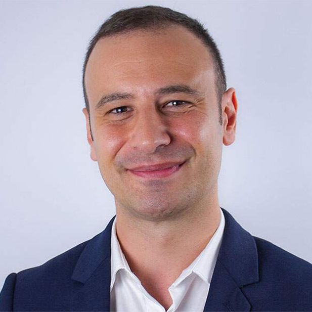 Best_coloured_contacts_row_24