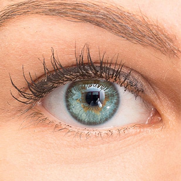 The_Side_Effects_of_Roaccutane_on_Your_Eyes_row_10