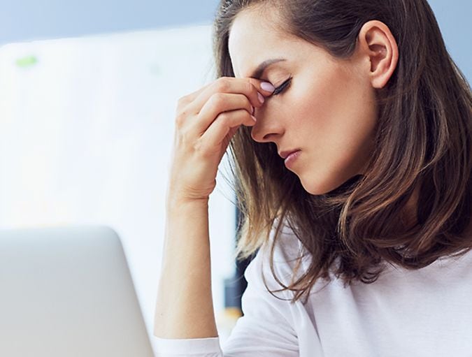 Eye_strain_due_to_stress_row_1