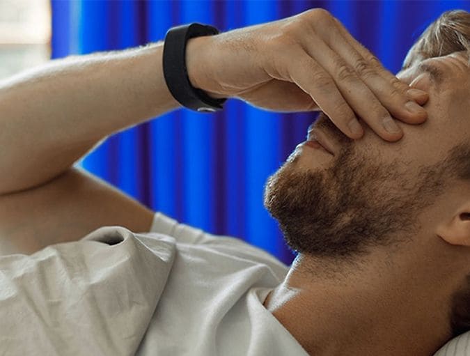 Sleeping_with_contact_lenses_row_1
